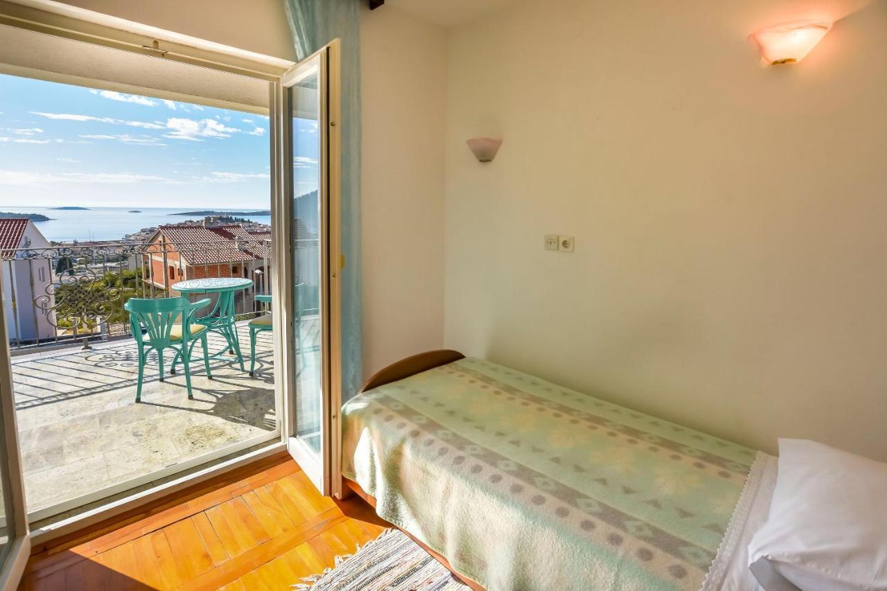 Apartments Dajana Primosten Ngoại thất bức ảnh